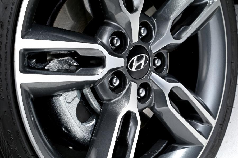  Hyundai i30 3-Door Turbo 2015 года  (фото 11 из 24)